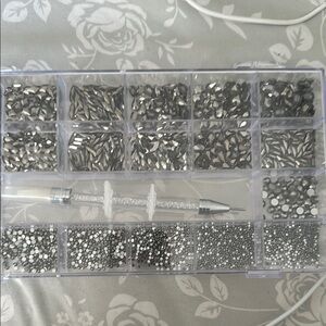 Silver Nail Art Rhinestone Set